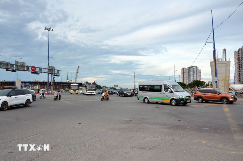 Khu vực nút giao An Phú cũng cơ bản thông thoáng. (Ảnh: Linh Sơn/TTXVN)