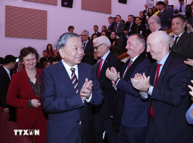 Tổng Bí thư Tô Lâm đến phát biểu chính sách tại Đại học Oxford. (Ảnh: Thống Nhất/TTXVN)