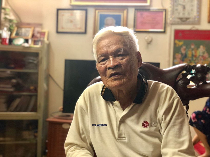 Nhà báo chiến sỹ Vũ Đảo.