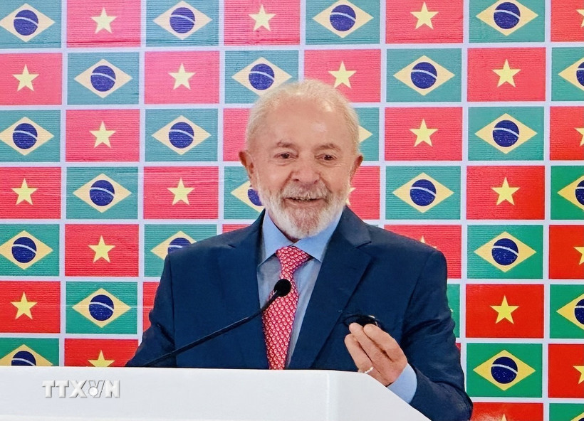 Tổng thống nước Cộng hòa Liên bang Brazil Luiz Inácio Lula da Silva phát biểu tại họp báo. (Ảnh: Việt Đức/TTXVN)