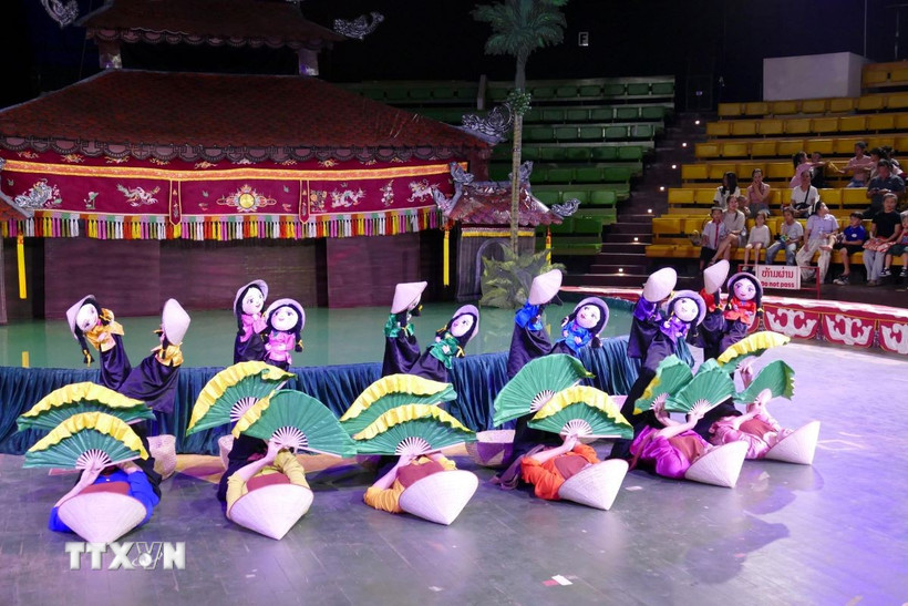 Nhịp cầu văn hóa kết nối hai dân tộc Việt-Lào anh em