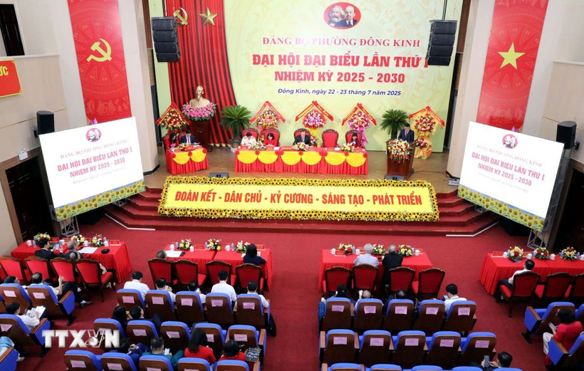 Quang cảnh Đại hội Đảng bộ phường Đông Kinh lần thứ I, nhiệm kỳ 2025-2030. (Ảnh: Văn Đạt/TTXVN)
