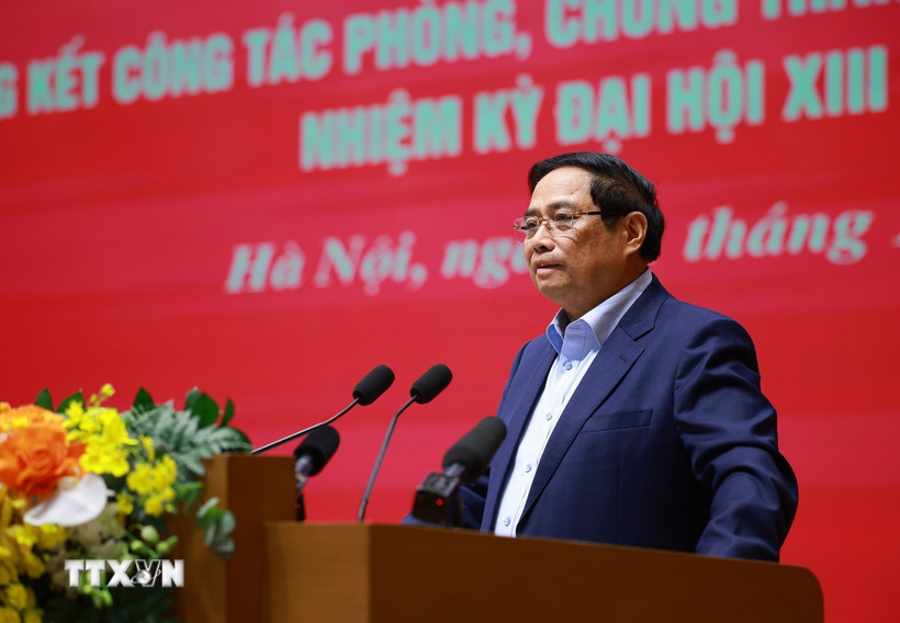 Thủ tướng Phạm Minh Chính phát biểu chỉ đạo Hội nghị của Đảng ủy Chính phủ tổng kết công tác phòng, chống tham nhũng, lãng phí, tiêu cực. (Ảnh: Dương Giang/TTXVN)