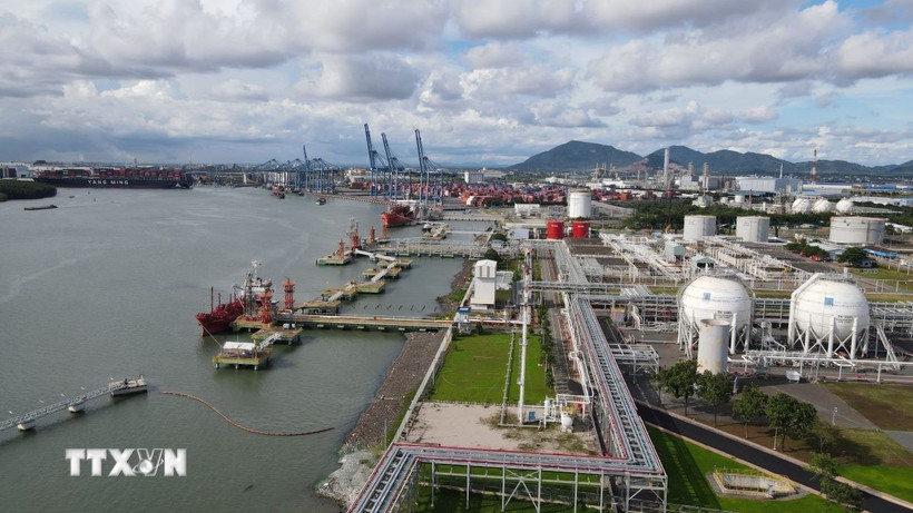 Cụm kho cảng LNG Thị Vải (thị xã Phú Mỹ). (Ảnh: Đoàn Mạnh Dương/TTXVN)