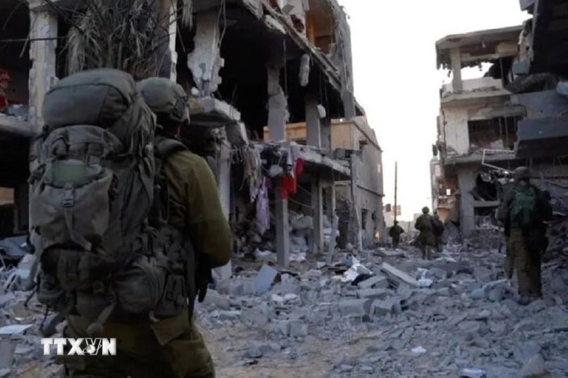 Lực lượng Phòng vệ Israel (IDF)thực hiện chiến dịch tấn công vào thành phố Gaza. (Ảnh: IRNA/TTXVN)