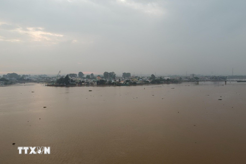 Dự báo mực nước sông Đồng Nai vùng hạ du lên xấp xỉ báo động 2. (Ảnh: Sỹ Tuyên/TTXVN)