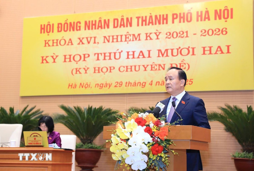 Ông Nguyễn Ngọc Tuấn, Phó Bí thư Thành ủy, Chủ tịch HĐND phát biểu tại kỳ họp. (Ảnh: Quốc Lũy/TTXVN)