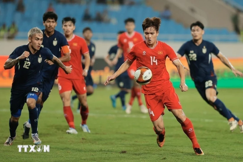 Sau hai năm, Việt Nam và Thái Lan lại tái ngộ ở chung kết AFF Cup. (Ảnh: Minh Quyết/TTXVN)