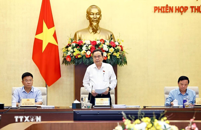 Chủ tịch Quốc hội Trần Thanh Mẫn, Chủ tịch Ủy ban dự thảo sửa đổi, bổ sung một số điều của Hiến pháp năm 2013 phát biểu. (Ảnh: Doãn Tấn/TTXVN)