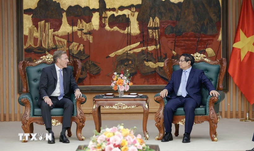 Thủ tướng Phạm Minh Chính tiếp ông Wouter van Wersch, Phó Chủ tịch điều hành toàn cầu Tập đoàn Airbus. (Ảnh: Dương Giang/TTXVN)