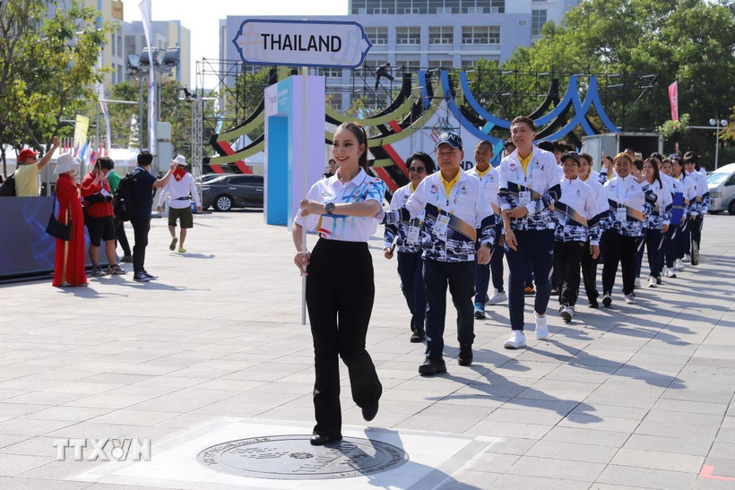 Đoàn thể thao nước chủ nhà Thái Lan. (Ảnh: Đỗ Sinh/TTXVN)