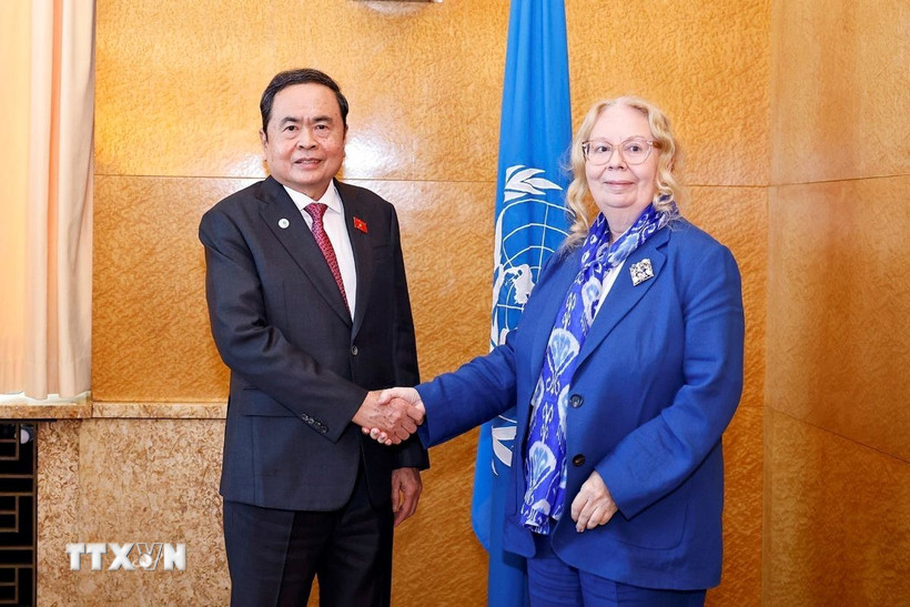 Chủ tịch Quốc hội Trần Thanh Mẫn gặp bà Tatiana Valovaya, Tổng Giám đốc Văn phòng Liên hợp quốc tại Geneva (UNOG). (Ảnh: Doãn Tấn/TTXVN)