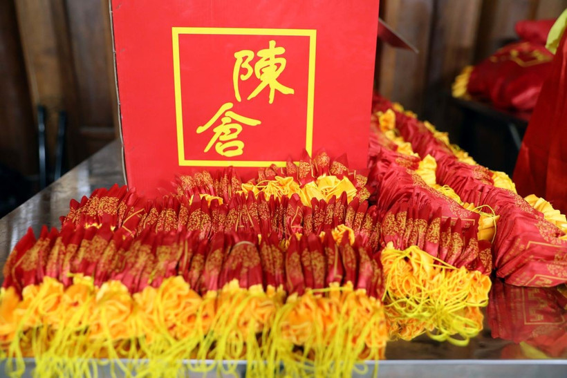 18 vạn túi lương được ban tổ chức chuẩn bị để phát tại Lễ hội phát lương Đức Thánh Trần tại đền Trần Thương năm 2025. (Ảnh: Đại Nghĩa/TTXVN)