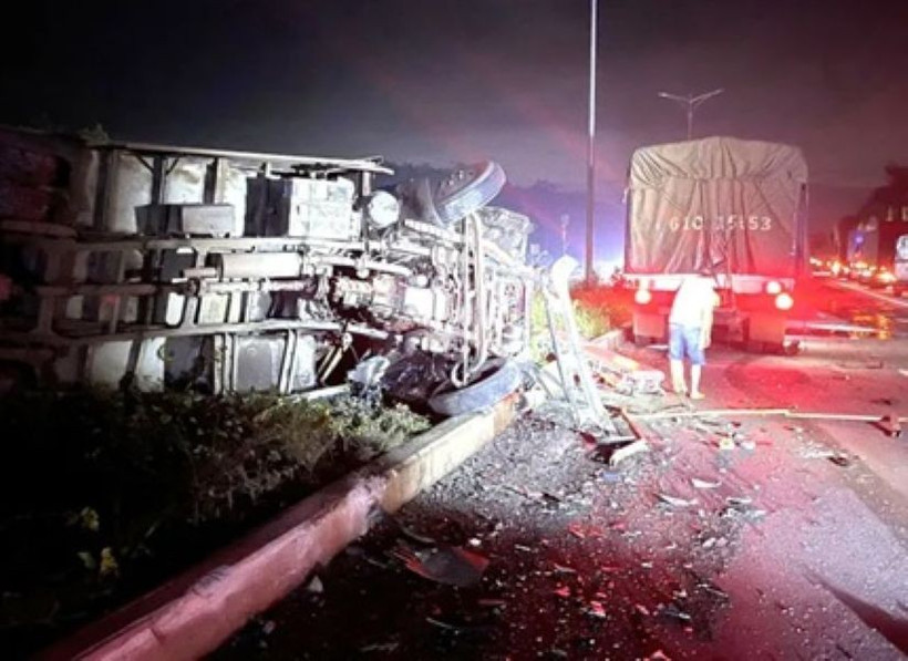 Hiện trường vụ tai nạn. (Nguồn: Báo Tiền Phong)