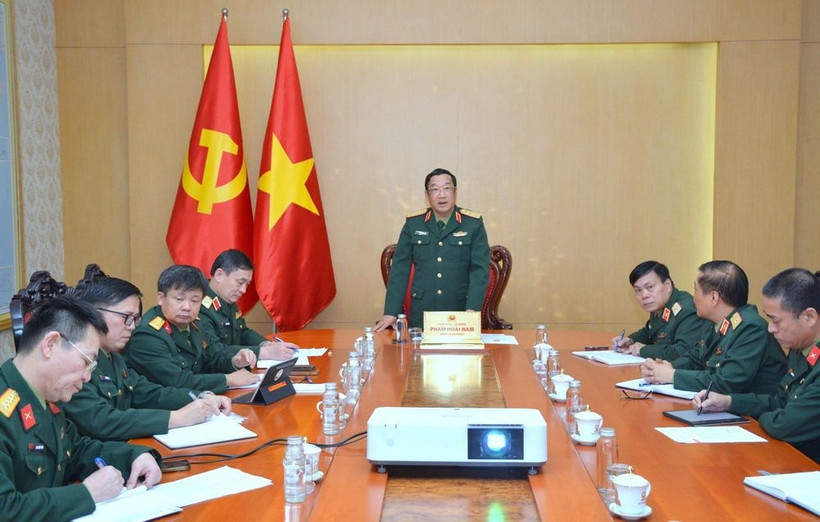 Thượng tướng Phạm Hoài Nam chủ trì làm việc. (Nguồn: Báo Tiền phong)