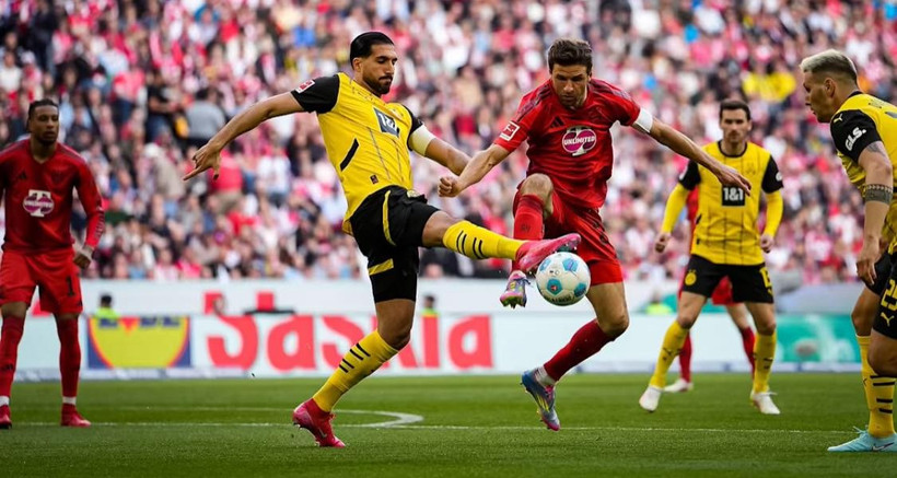 Mueller thi đấu ấn tượng ở trận Der Klassiker cuối cùng trong màu áo Bayern.