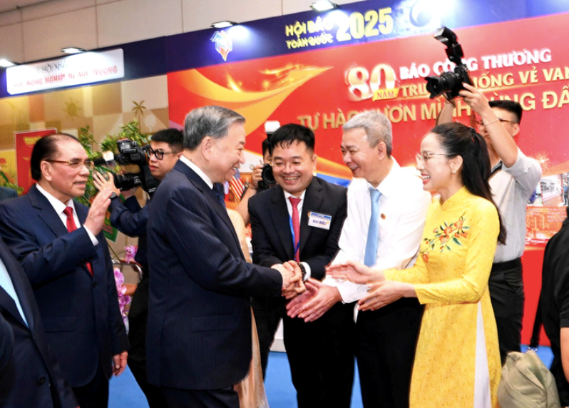 Tổng Bí thư Tô Lâm chúc mừng và động viên những người làm báo ngành Công Thương tại Hội báo toàn quốc năm 2025.