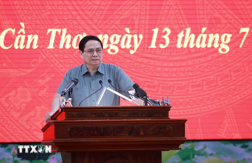 Thủ tướng Phạm Minh Chính chủ trì Hội nghị về thực hiện mô hình chính quyền địa phương 2 cấp và triển khai các dự án trọng điểm vùng Đồng bằng sông Cửu Long. (Ảnh: Dương Giang/TTXVN)