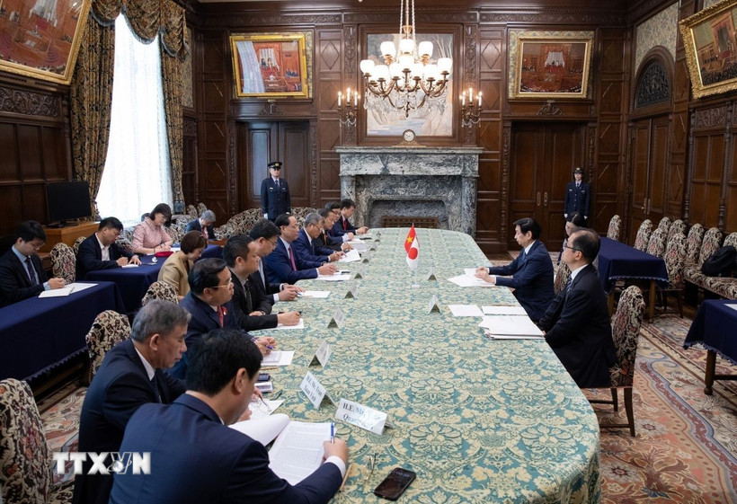 Phó Chủ tịch Quốc hội Trần Quang Phương hội kiến Chủ tịch Thượng viện Nhật Bản Sekiguchi Masakazu. (Ảnh: Xuân Giao/TTXVN)