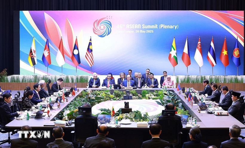 Phiên toàn thể Hội nghị Cấp cao ASEAN lần thứ 46. (Ảnh: Dương Giang/TTXVN)