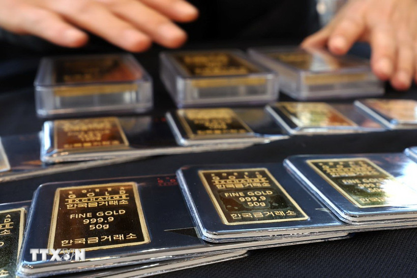 Vàng miếng tại Sàn giao dịch vàng ở Seoul, Hàn Quốc. (Ảnh: Yonhap/TTXVN)