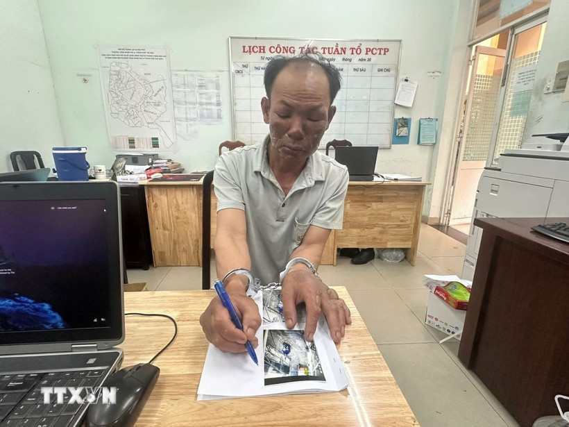 Nghi can phóng hỏa làm 3 người tử vong tại thành phố Thủ Đức. (Ảnh: TTXVN phát)