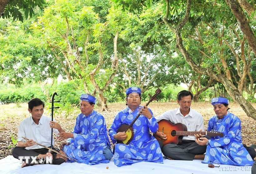 Đờn ca Tài tử Nam bộ là một dòng nhạc dân tộc của Việt Nam, đã được UNESCO công nhận là Di sản Văn hóa Phi vật thể. (Ảnh: Minh Đức/TTXVN)