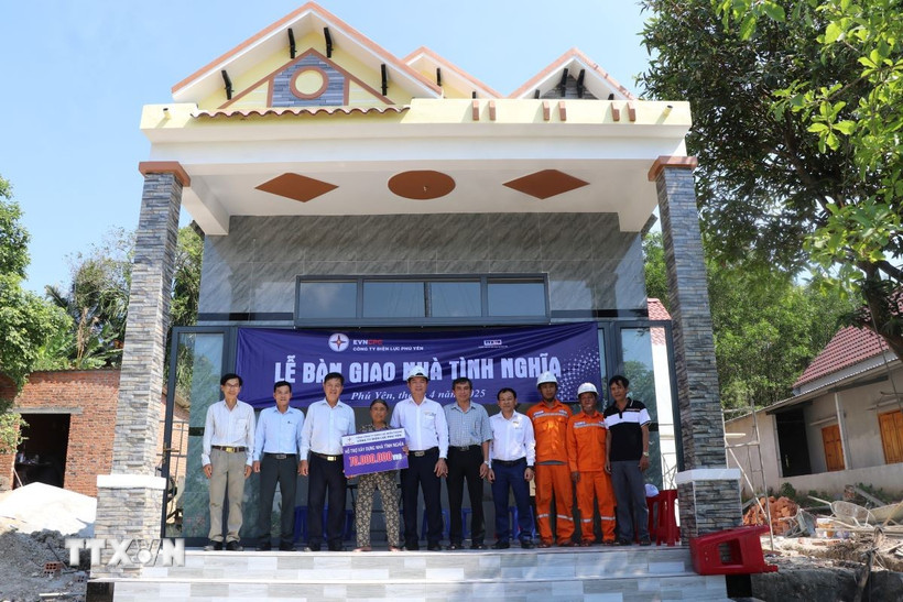 Một ngôi nhà tại huyện Tuy An vừa được xây dựng từ Chương trình Xóa nhà tạm, nhà dột nát. (Ảnh: Tường Quân/TTXVN)