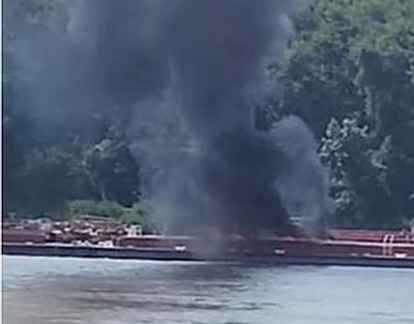 Hiện trường nơi chiếc trực thăng bị rơi.