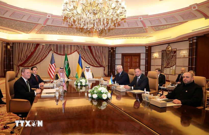 Phái đoàn Mỹ và Ukraine đàm phán tại Jeddah, Saudi Arabia hôm 11/3/2025. Ảnh: THX/TTXVN