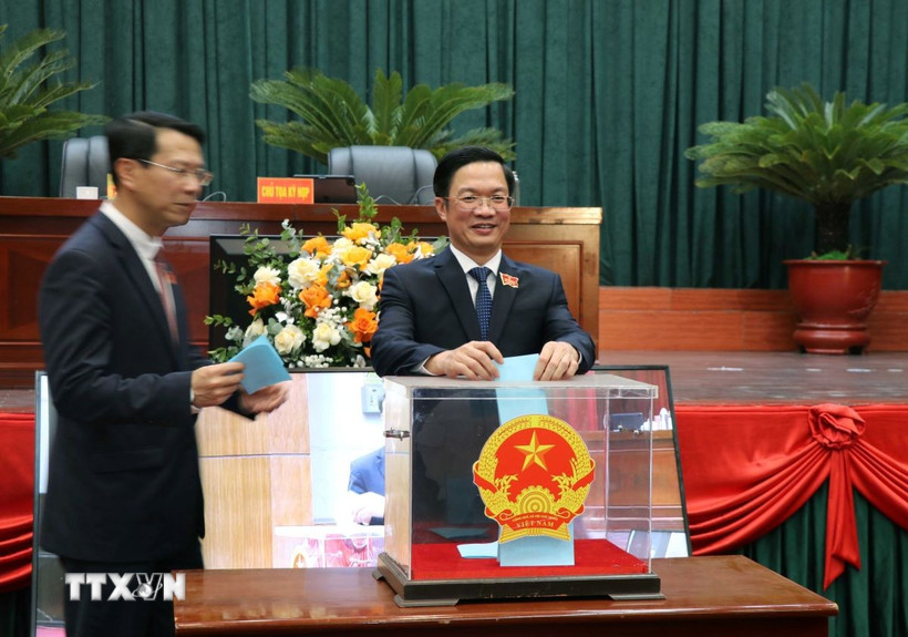 Hội đồng nhân dân thành phố Hải Phòng thông qua nhiều nghị quyết quan trọng. (Ảnh: Hoàng Ngọc/TTXVN)