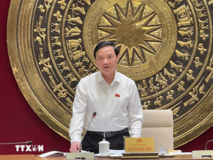 Phó Chủ tịch Quốc hội Nguyễn Khắc Định phát biểu chỉ đạo cuộc họp. (Ảnh: Hải Ngọc/TTXVN)