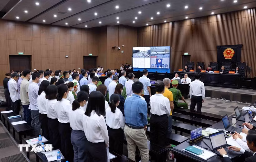 Hình ảnh tại phiên tòa xét xử sơ thẩm vụ án xảy ra tại Tập đoàn FLC. (Ảnh: Phạm Kiên/TTXVN)