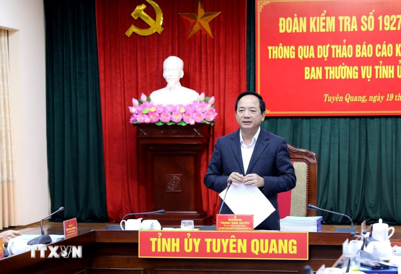 Thượng tướng Trịnh Văn Quyết phát biểu tại buổi làm việc. (Ảnh: Quang Cường/TTXVN)