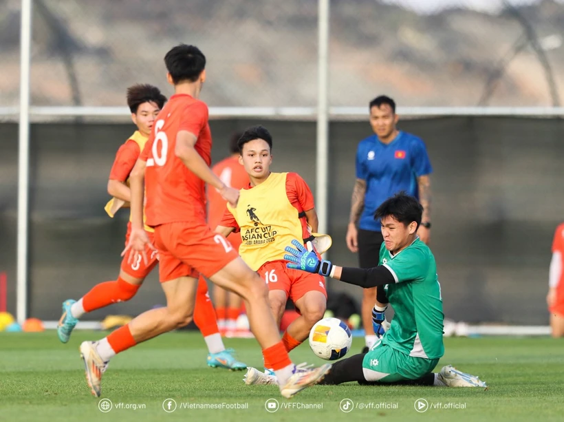 U17 Việt Nam đang rất quyết tâm đánh bại U17 UAE. (Nguồn: VFF)