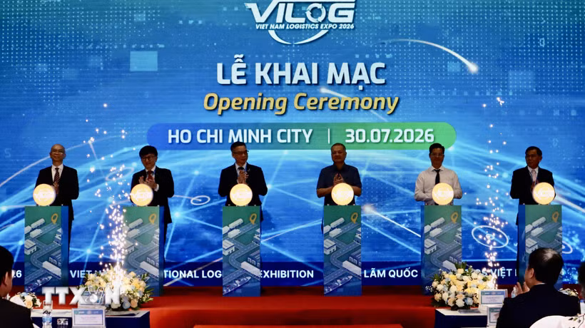 Đại biểu thực hiện nghi thức khai mạc VILOG 2026. (Ảnh: Xuân Anh/TTXVN)