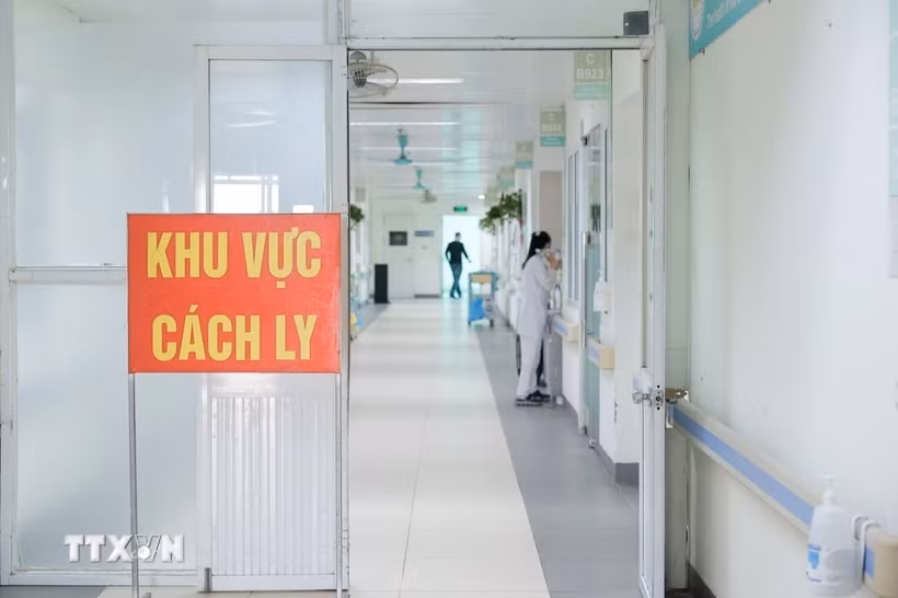 Hà Nội ghi nhận sự gia tăng các ca mắc COVID-19 trong vài tuần gần đây. (Ảnh: Minh Quyết/TTXVN)