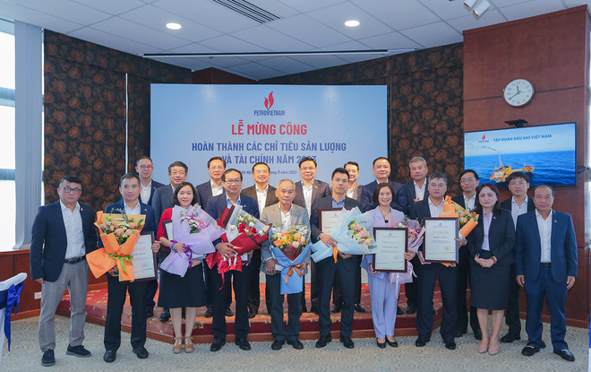 Petrovietnam về đích sớm các chỉ tiêu sản lượng khai thác và tài chính năm 2023. (Ảnh: PV/Vietnam+) 512-1-118.jpg