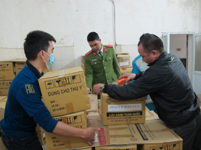 Ảnh chỉ mang tính minh họa. (Nguồn: Đức Duy/Vietnam+) Báo cáo nhanh trong vòng 24 giờ khi phát hiện, bắt giữ buôn lậu ảnh 1