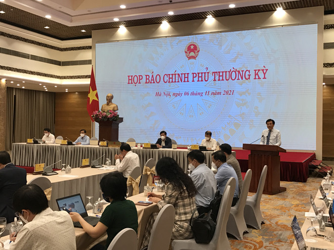 Bộ trưởng Trần Văn Sơn: Kinh tế-xã hội tháng 10 đã khởi sắc hơn ảnh 1