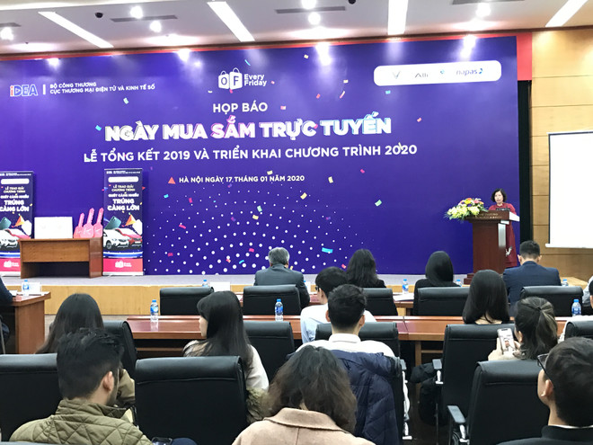 Khuyến mãi ''Chỉ có hàng chính hãng'' được tổ chức thứ Sáu hàng tuần ảnh 2