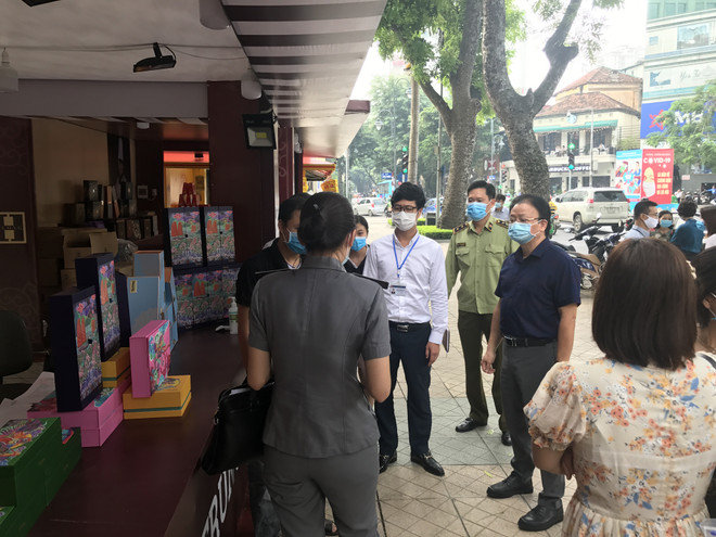 Hà Nội: Rà soát từ cơ sở, ngăn chặn bánh Trung Thu 'bẩn' ra thị trường ảnh 2