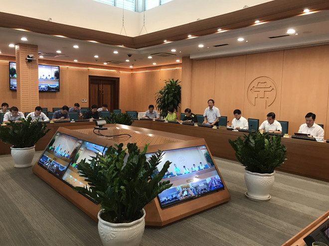 Hà Nội yêu cầu kiểm tra công tác phòng chống dịch tại bar, karaoke ảnh 2