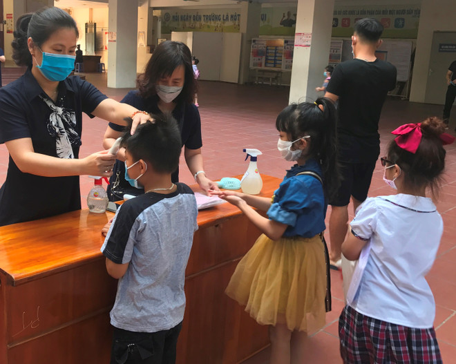 Hà Nội đảm bảo các điều kiện phòng chống dịch trước ngày khai trường ảnh 1
