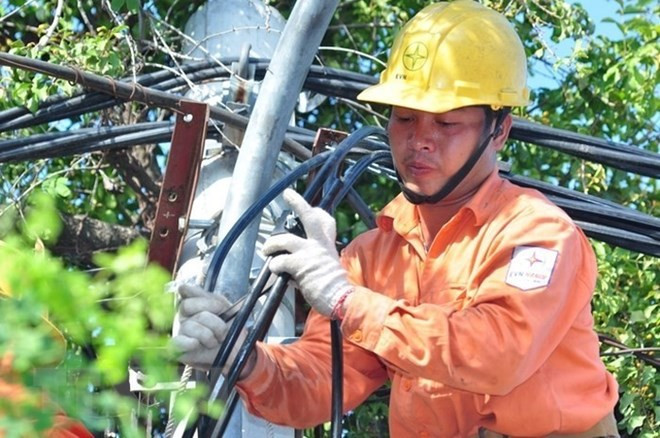 Tiêu thụ điện trên địa bàn Hà Nội tăng đột biến trong ngày 3/7 ảnh 1