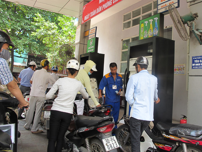 Trước điều chỉnh giá, Quỹ bình ổn của Petrolimex tồn 1.678 tỷ đồng ảnh 1