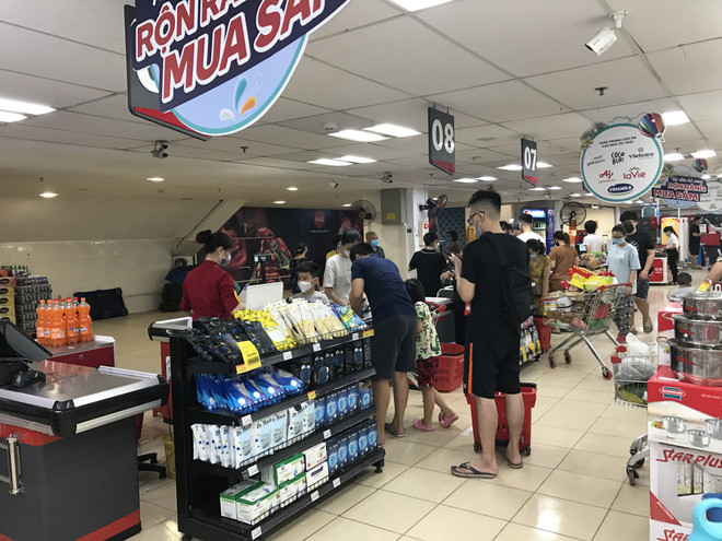 Nhiều chương trình giảm giá hấp dẫn trong Tháng khuyến mại Hà Nội ảnh 1