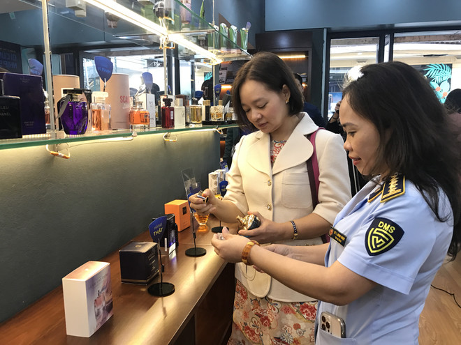 Chống hàng giả: Công cụ hữu hiệu bảo vệ người tiêu dùng, doanh nghiệp ảnh 1