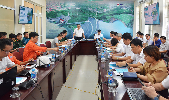 Đẩy nhanh tiến độ thi công Nhà máy Thủy điện Hòa Bình mở rộng ảnh 1