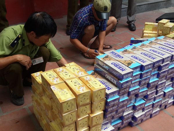 Phát hiện, thu giữ hơn 3.400 bao thuốc lá ngoại nhập lậu ảnh 1